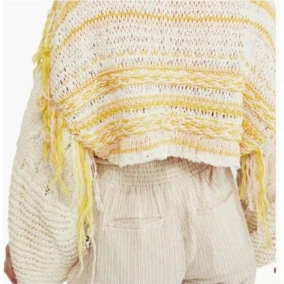 FREE PEOPLE Distressed Drive Through Crema Bell Sleeve Sweater M/L Crop Boho - Picture 3 of 10